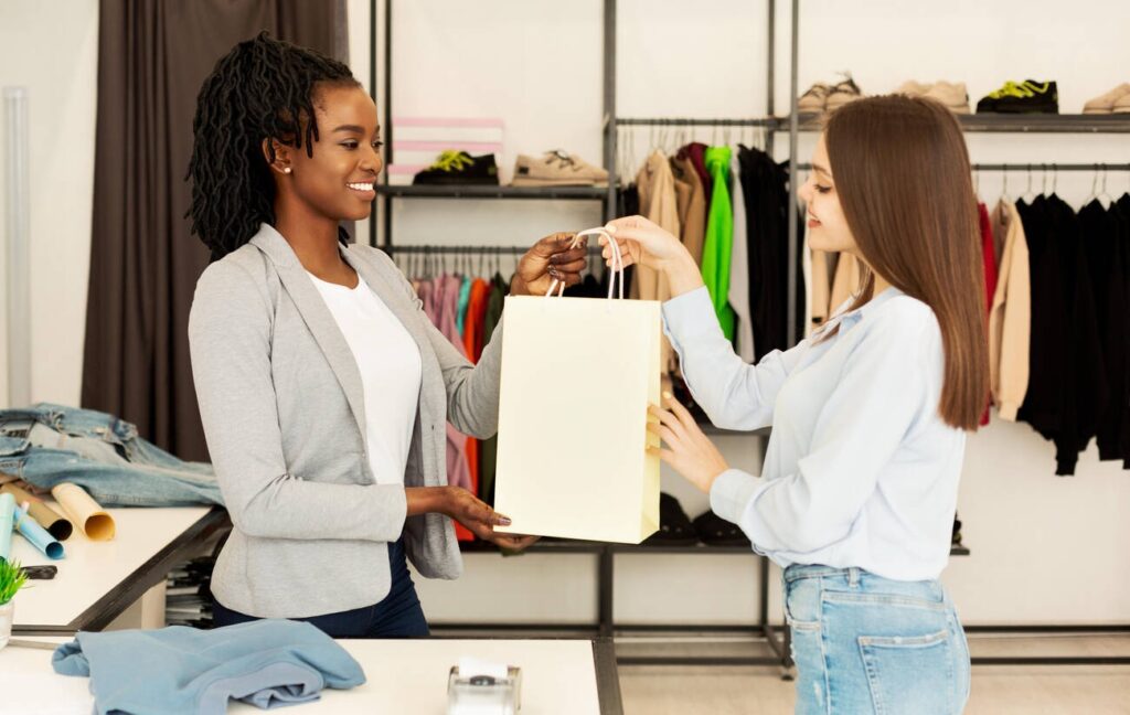 ladies tailor in dubai​